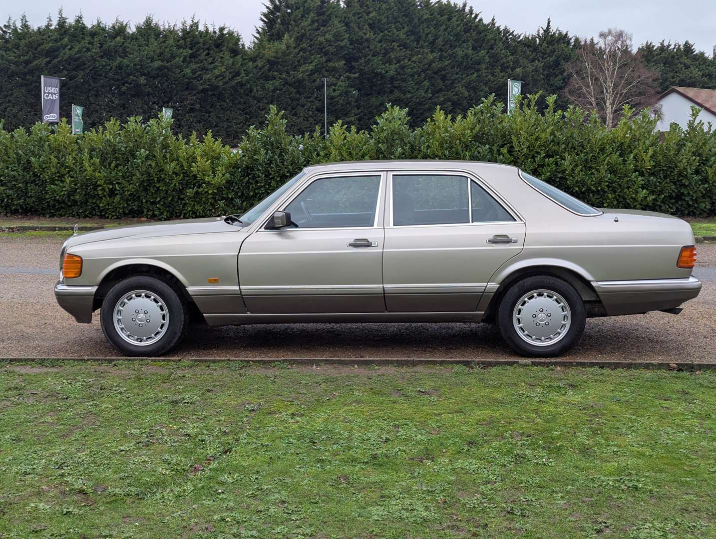 <p>1988 MERCEDES 300 SE W126 AUTO</p>