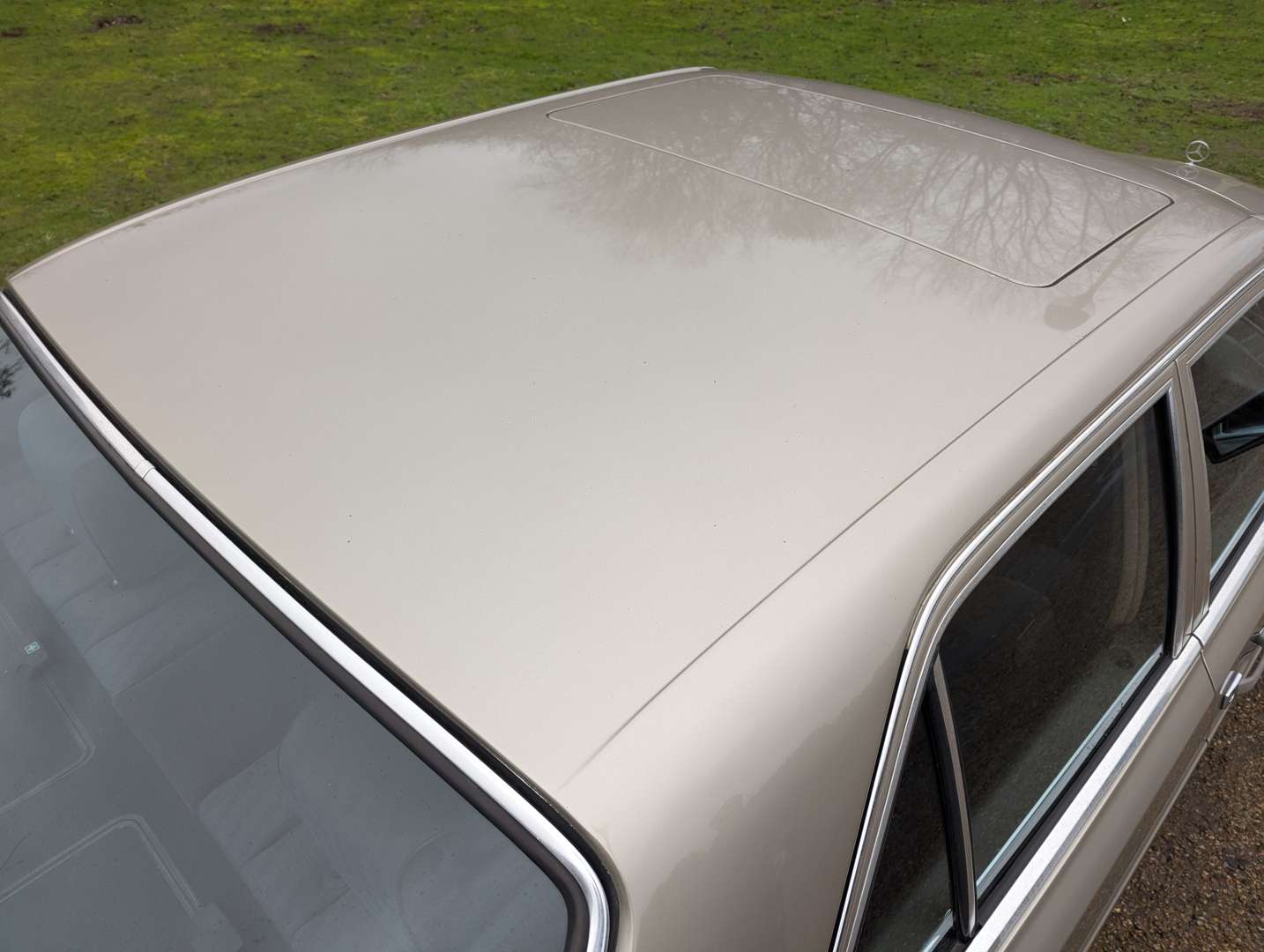 <p>1988 MERCEDES 300 SE W126 AUTO</p>