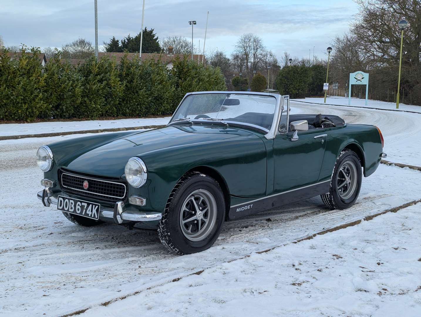 <p>1972 MG MIDGET</p>