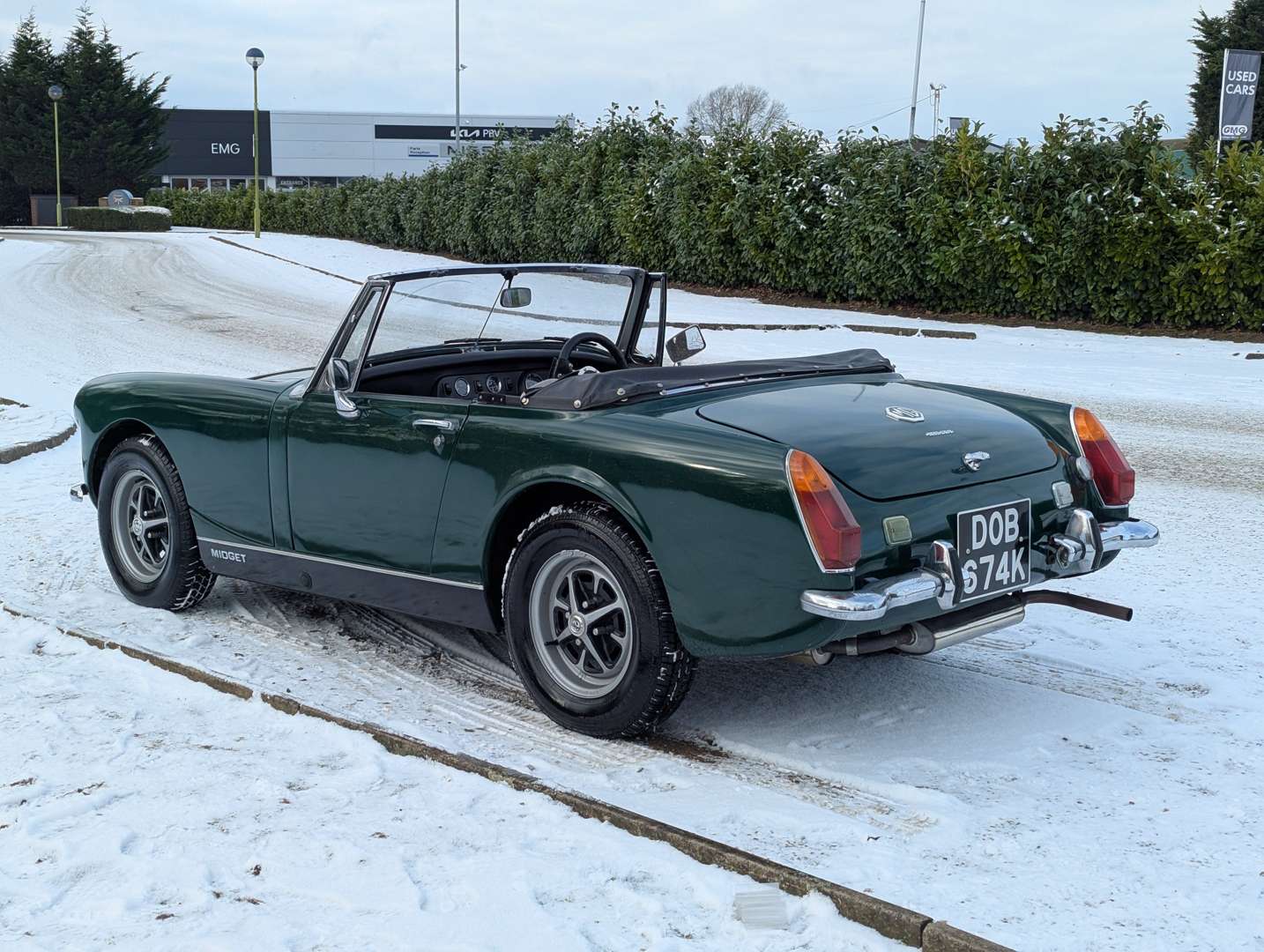 <p>1972 MG MIDGET</p>