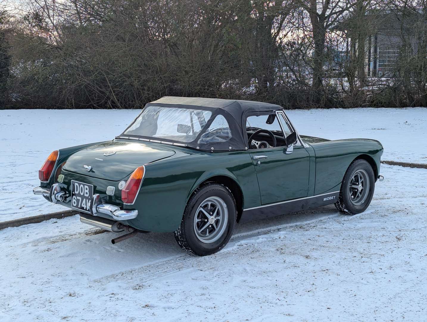 <p>1972 MG MIDGET</p>