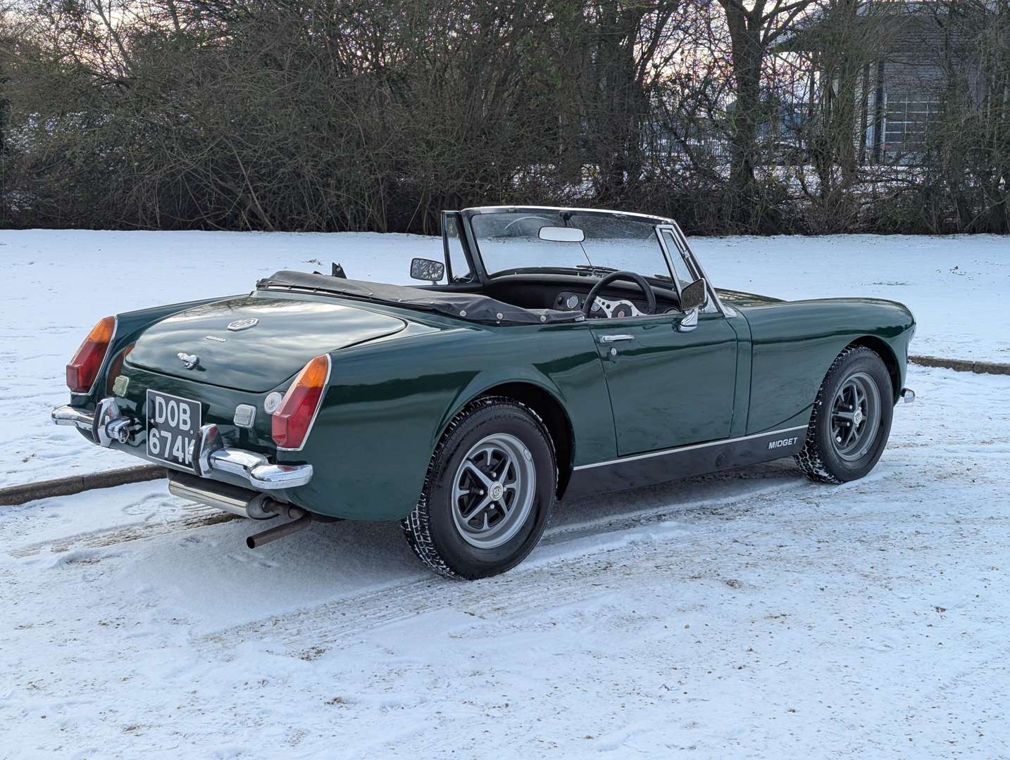 <p>1972 MG MIDGET</p>