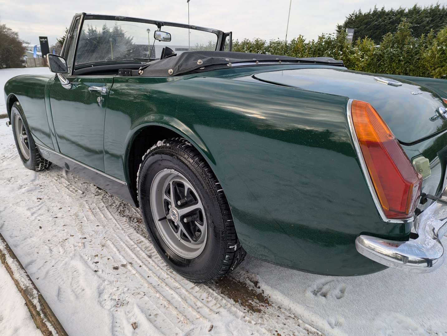 <p>1972 MG MIDGET</p>