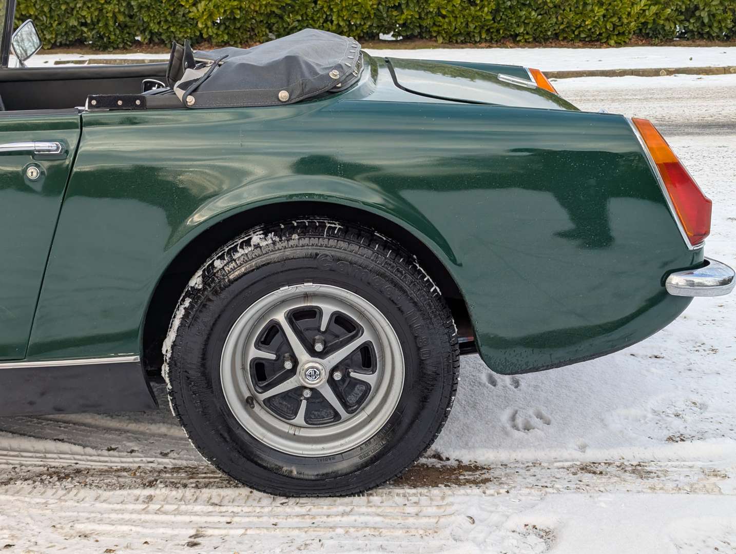 <p>1972 MG MIDGET</p>