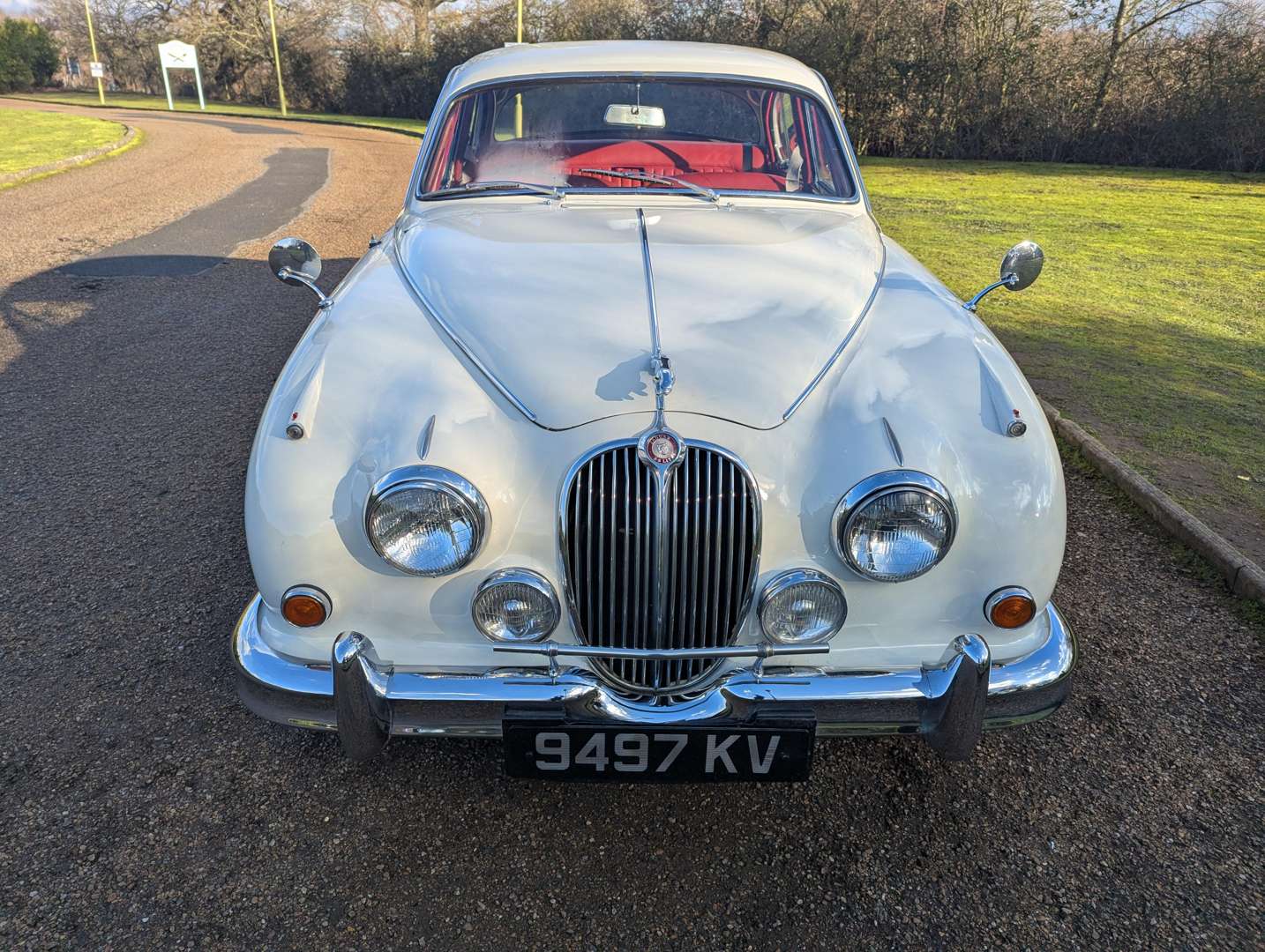 <p>1961 JAGUAR 3.8 MKII</p>