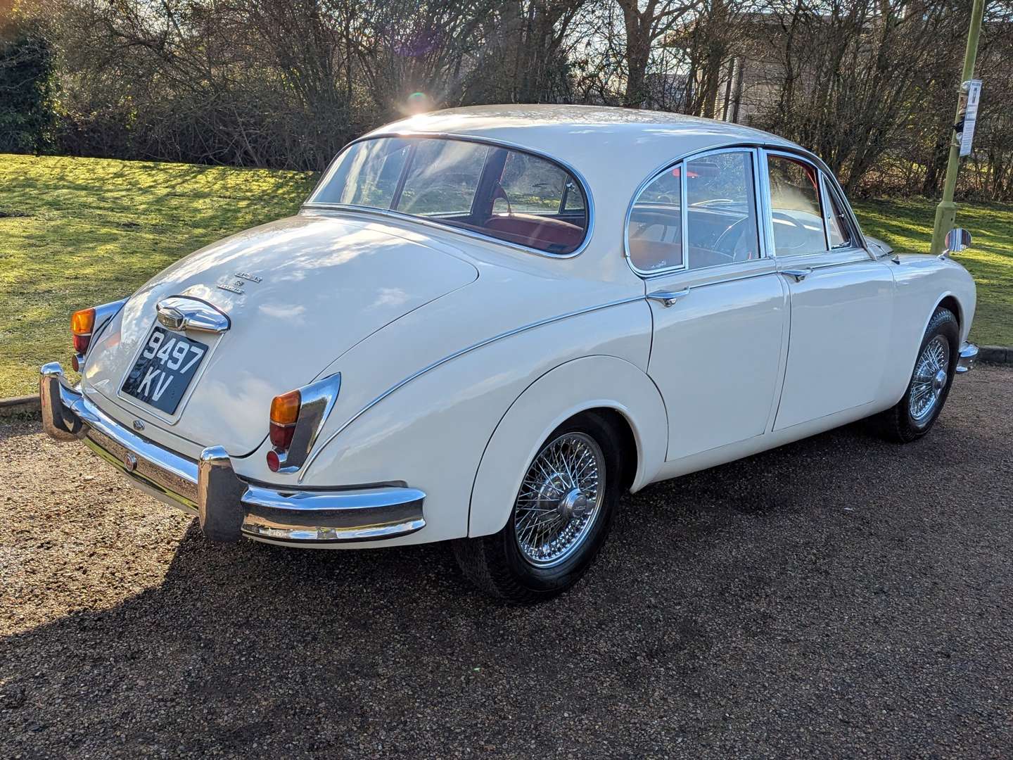 <p>1961 JAGUAR 3.8 MKII</p>