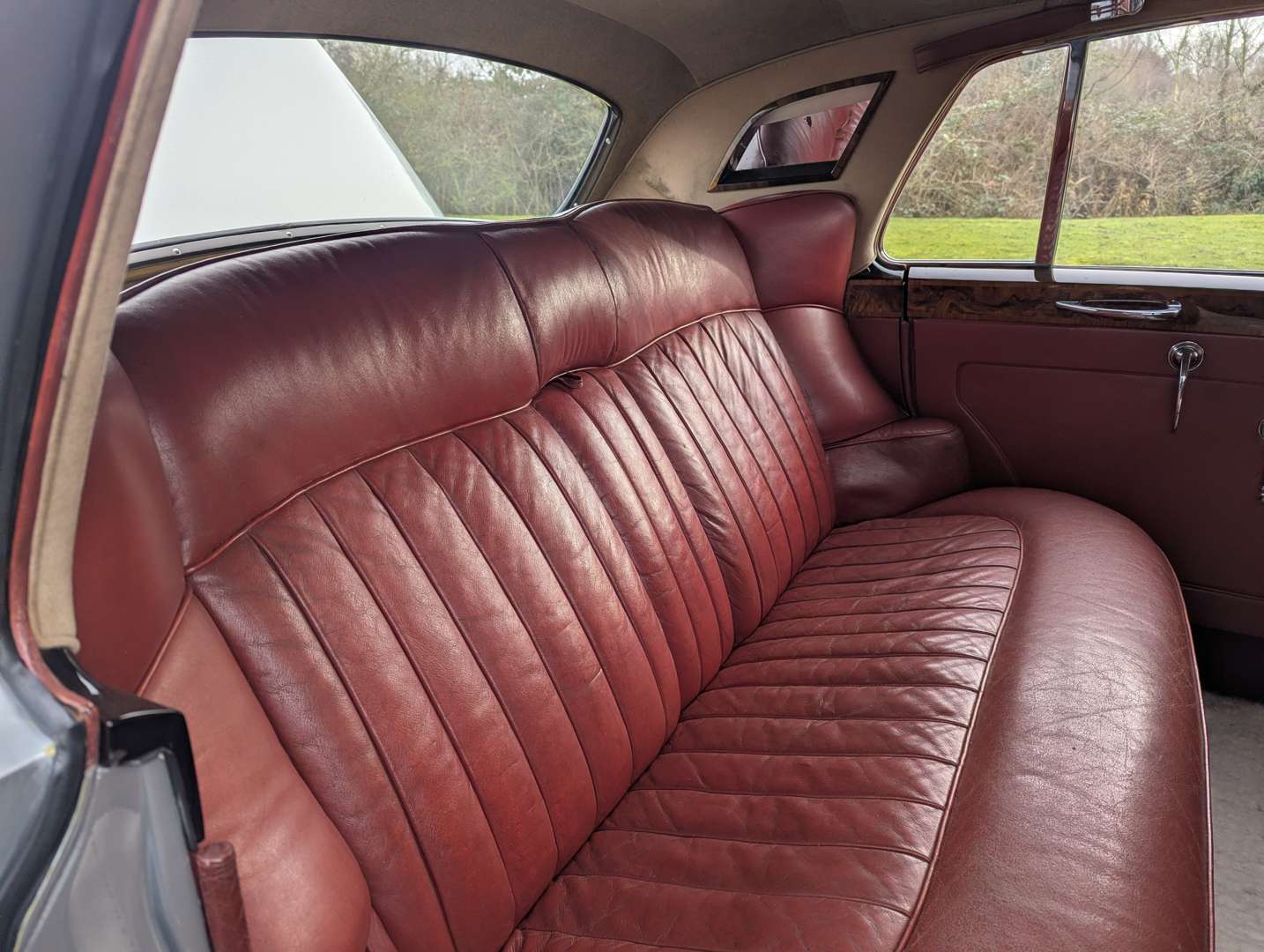 <p>1959 ROLLS ROYCE SILVER CLOUD I</p>
