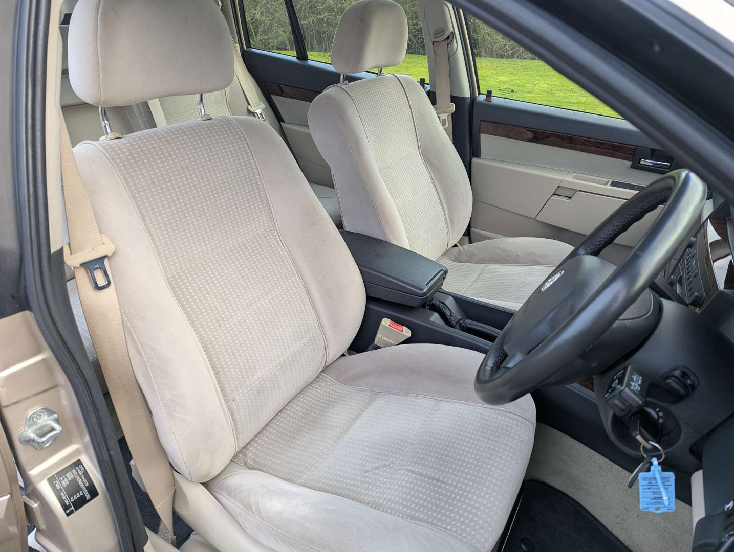 <p>2001 VAUXHALL OMEGA CDX V6 AUTO ESTATE</p>