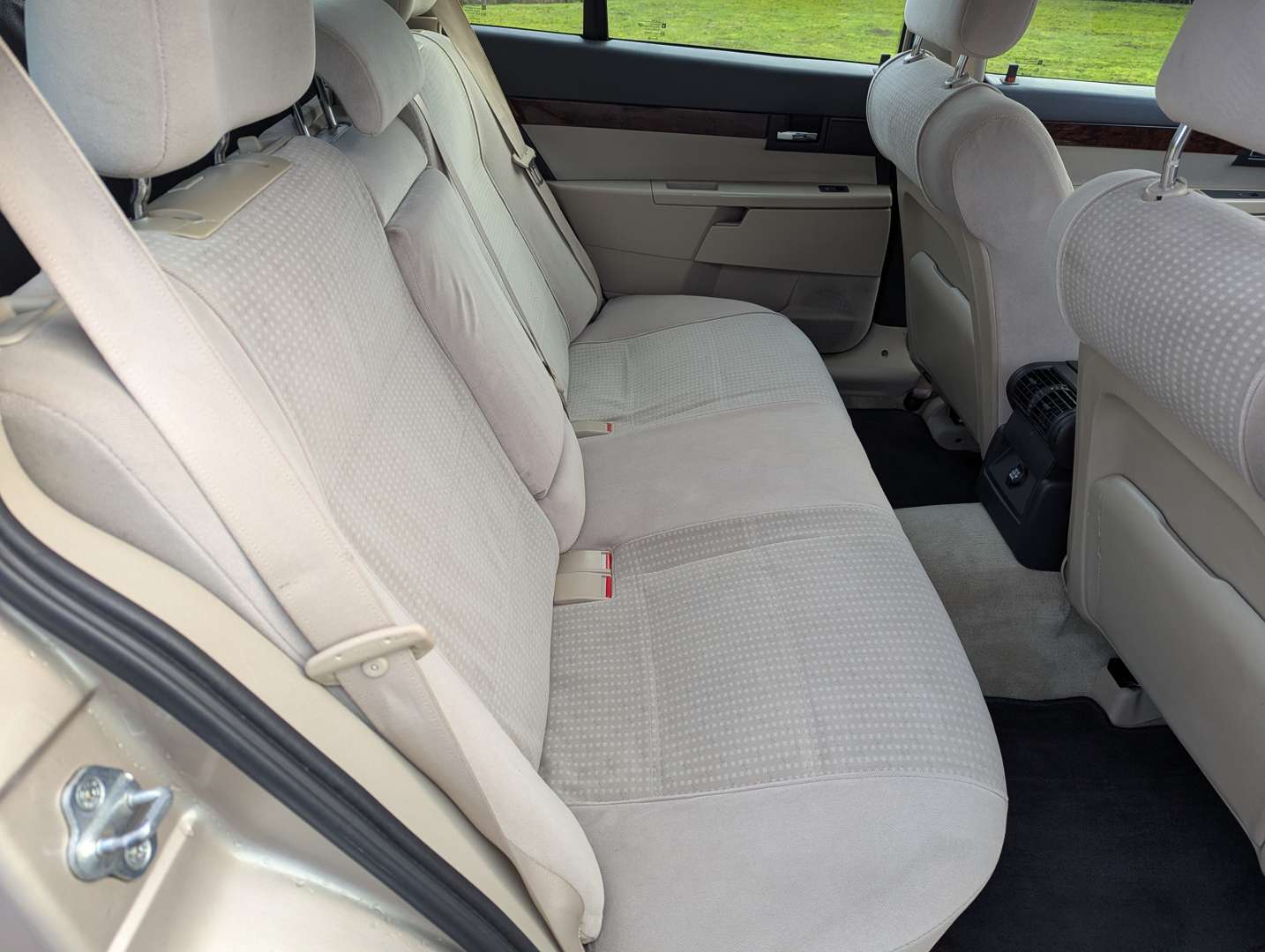 <p>2001 VAUXHALL OMEGA CDX V6 AUTO ESTATE</p>