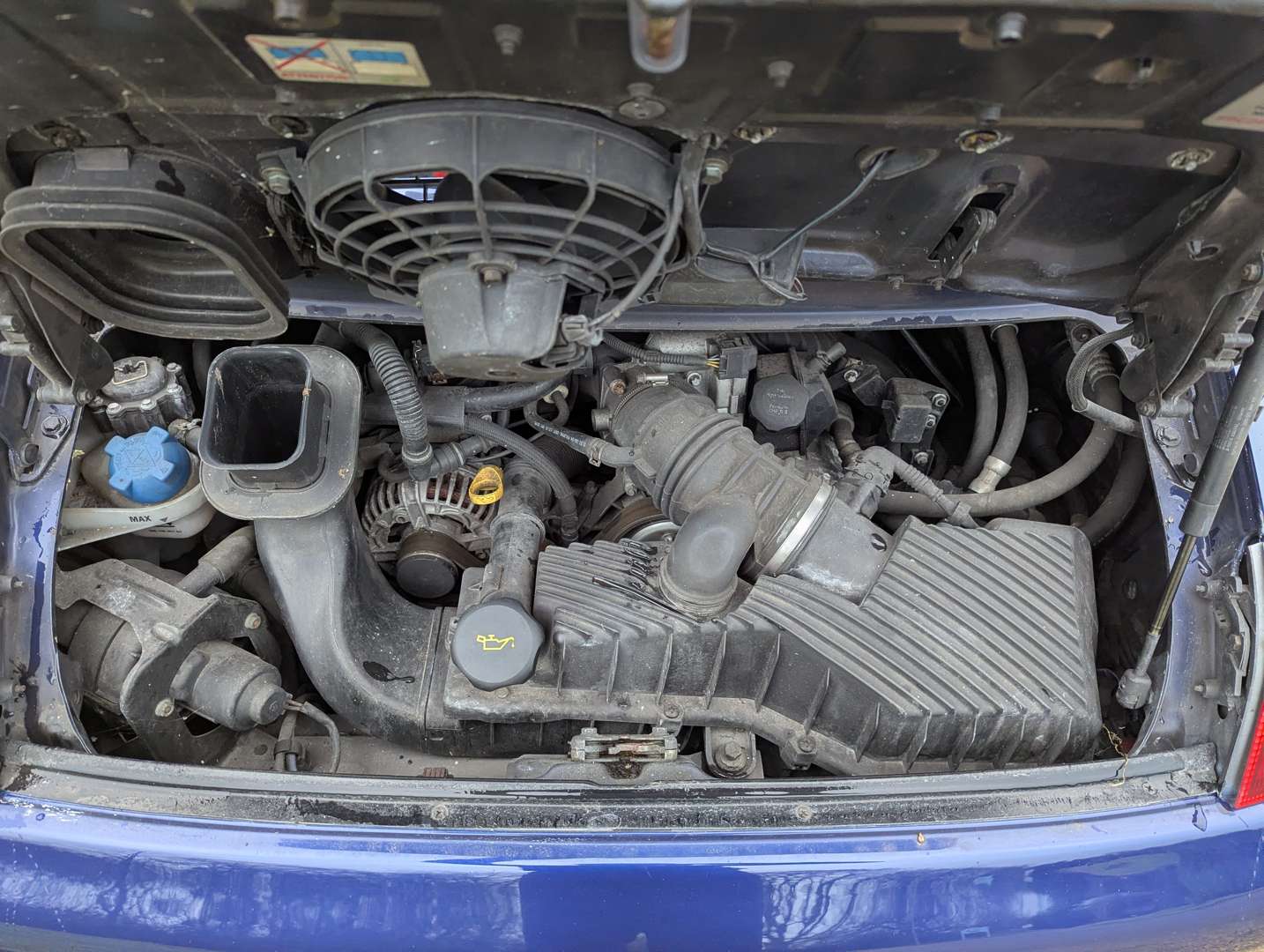 <p>2002 PORSCHE 911 CARRERA 2 TIPTRONIC - ONE REGISTERED KEEPER FROM NEW</p>