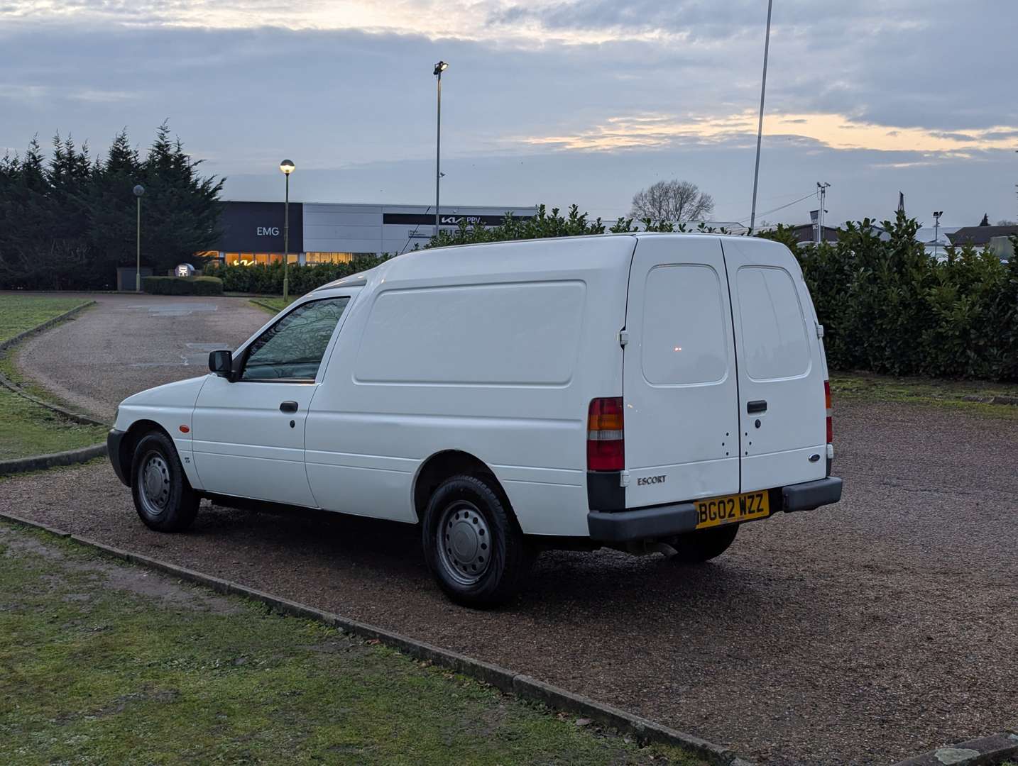 <p>2002 FORD ESCORT 55 D VAN</p>