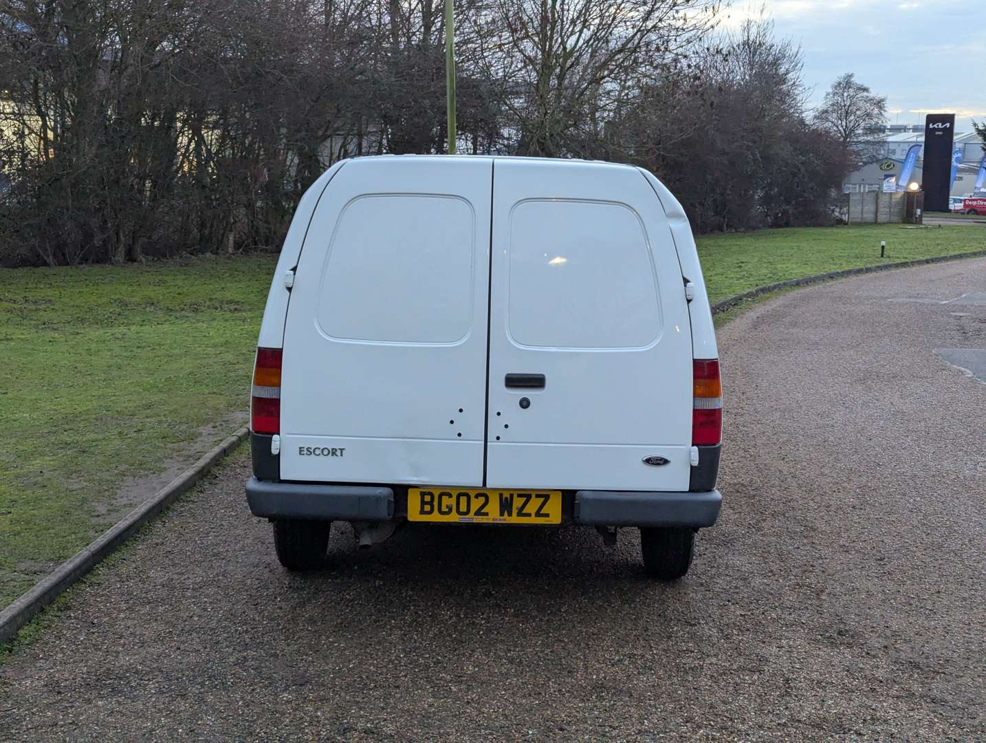 <p>2002 FORD ESCORT 55 D VAN</p>