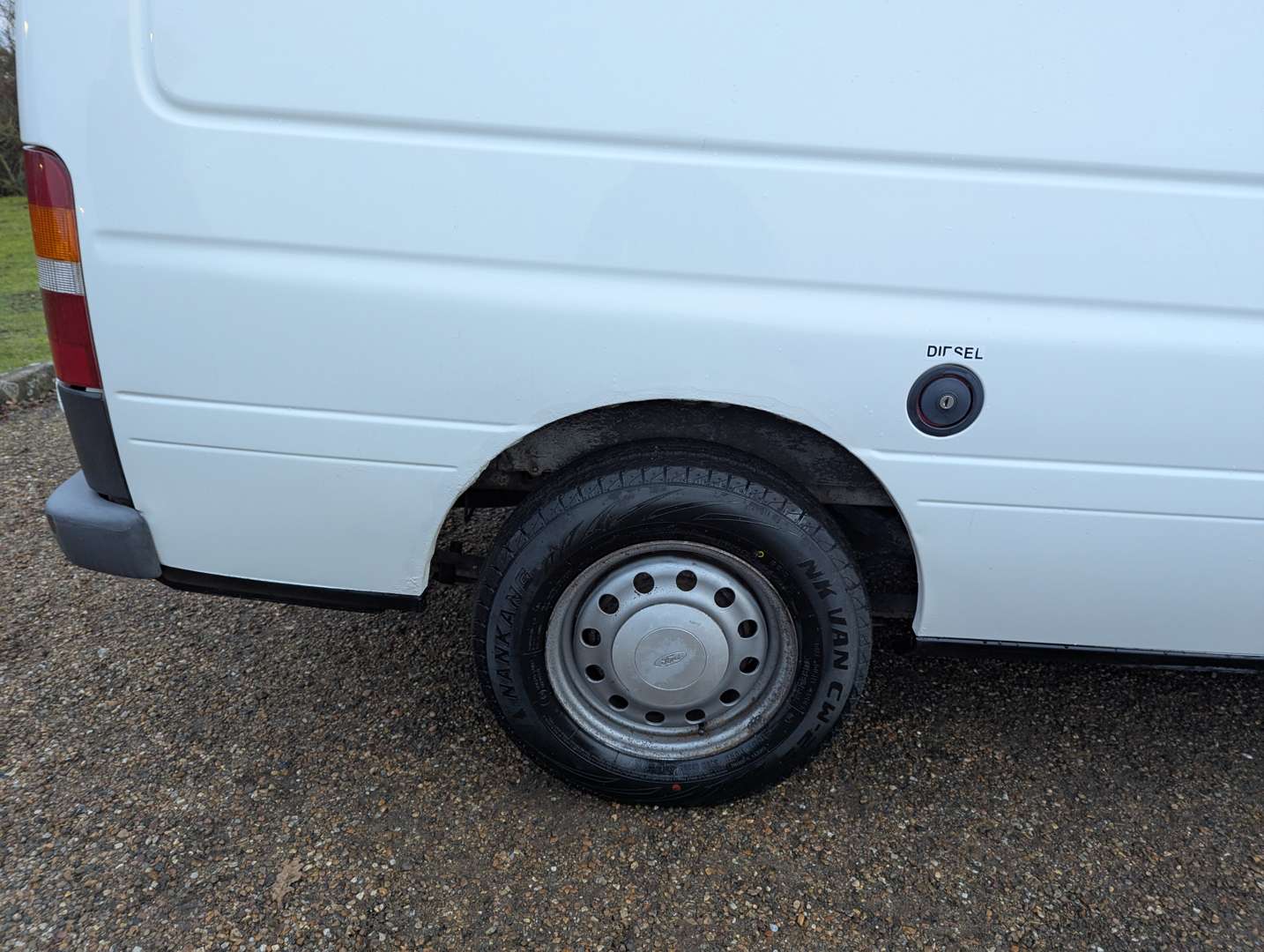 <p>2002 FORD ESCORT 55 D VAN</p>