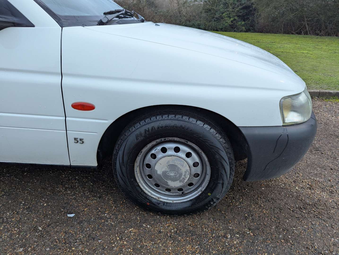 <p>2002 FORD ESCORT 55 D VAN</p>