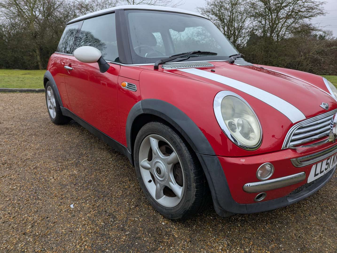 <p>2001 MINI COOPER</p>