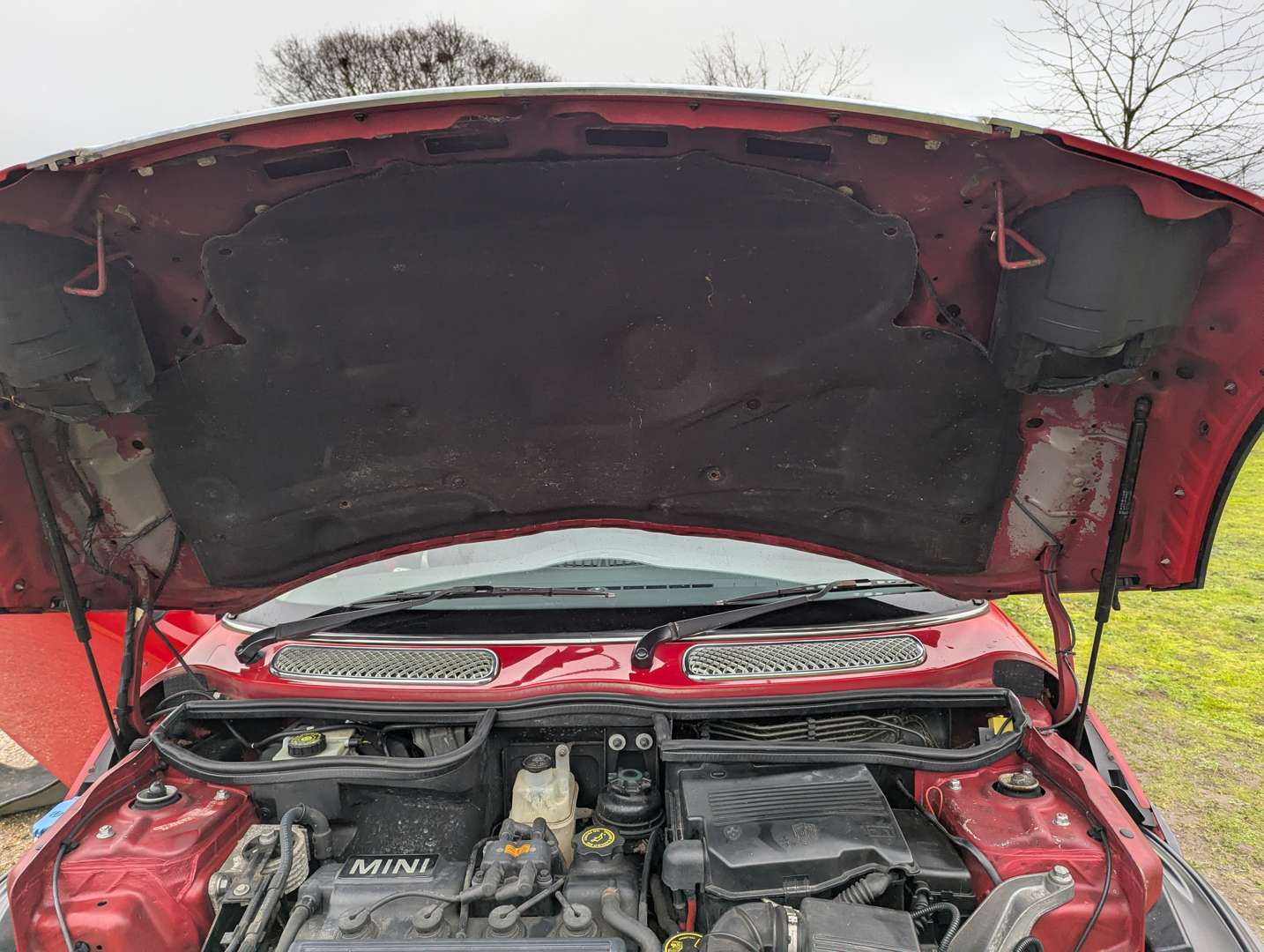 <p>2001 MINI COOPER</p>