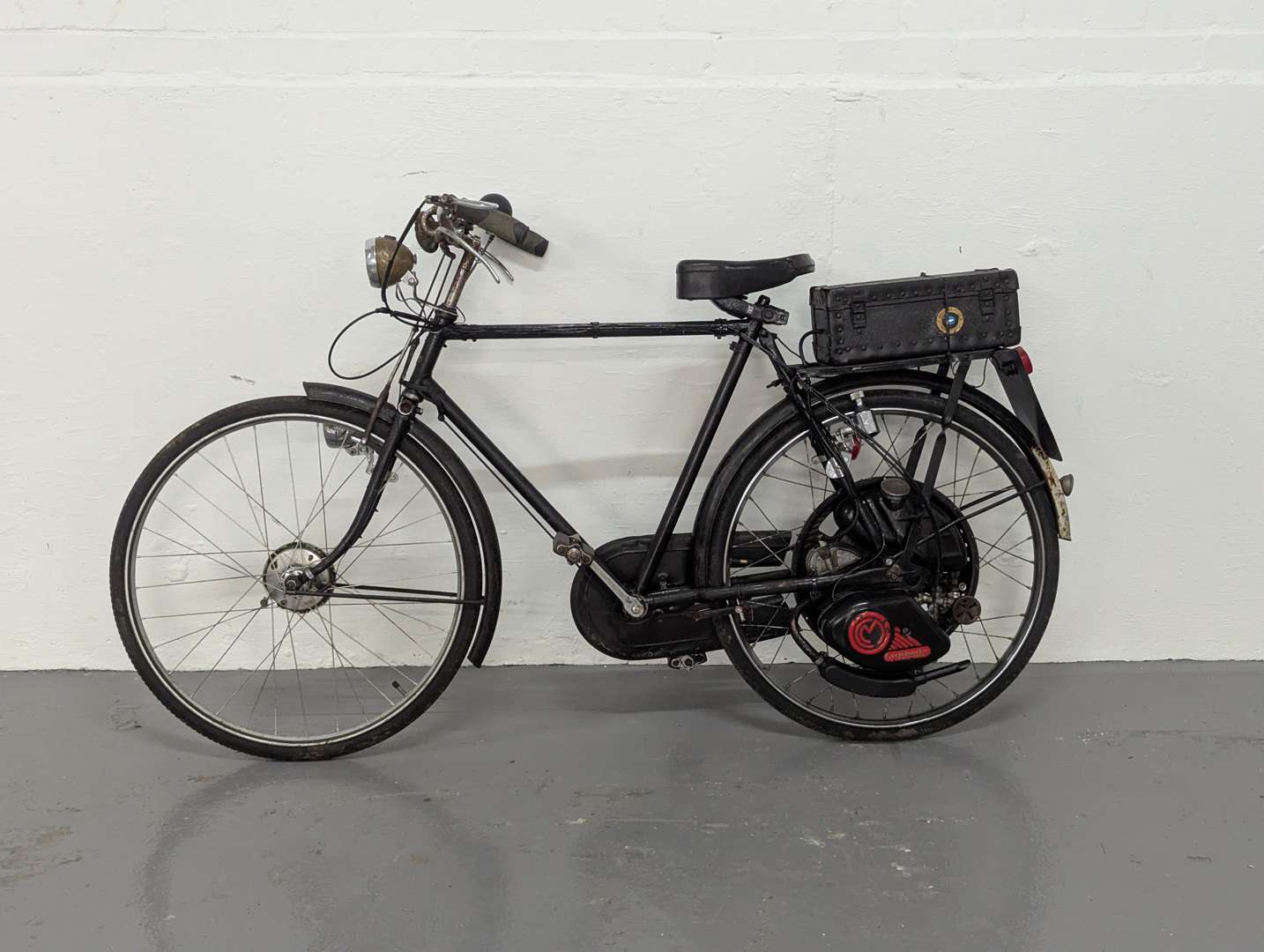 <p>1951 CYCLE MASTER 25CC</p>