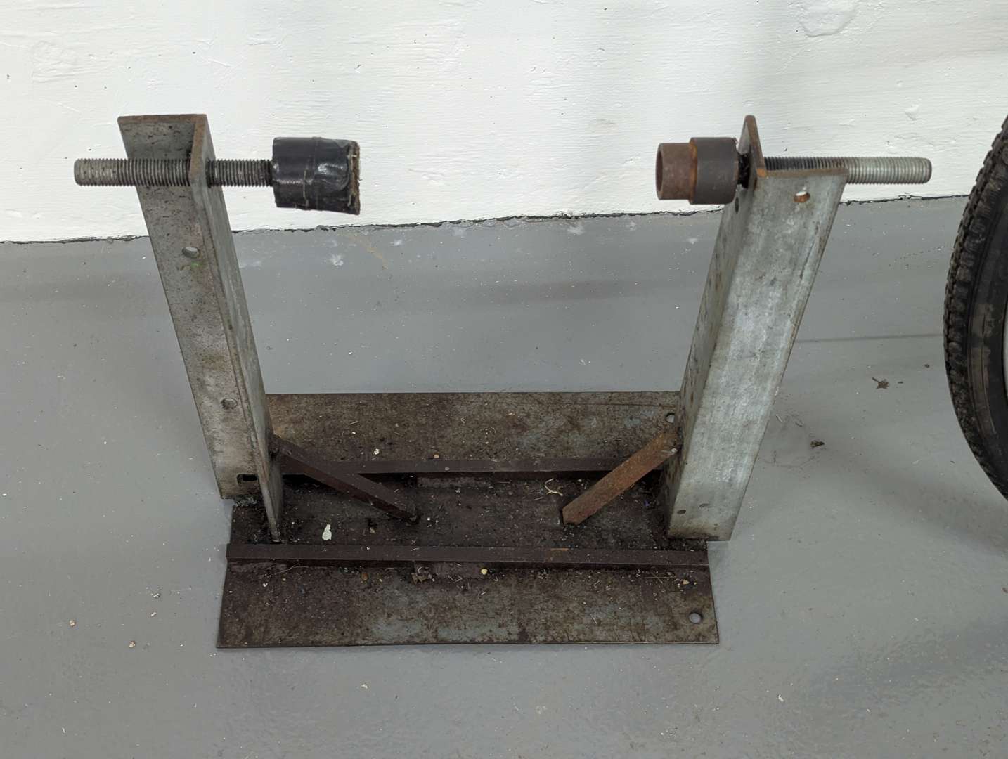 <p>1951 CYCLE MASTER 25CC</p>