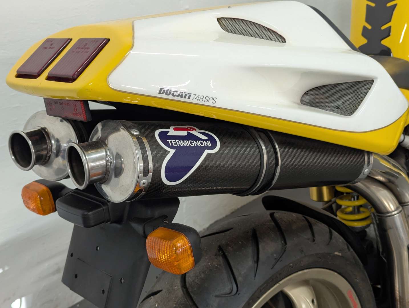 <p>1997 DUCATI 748 SPS</p>