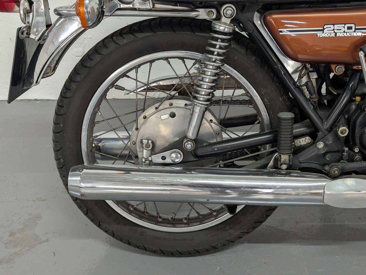 <p>1974 YAMAHA RD250</p>