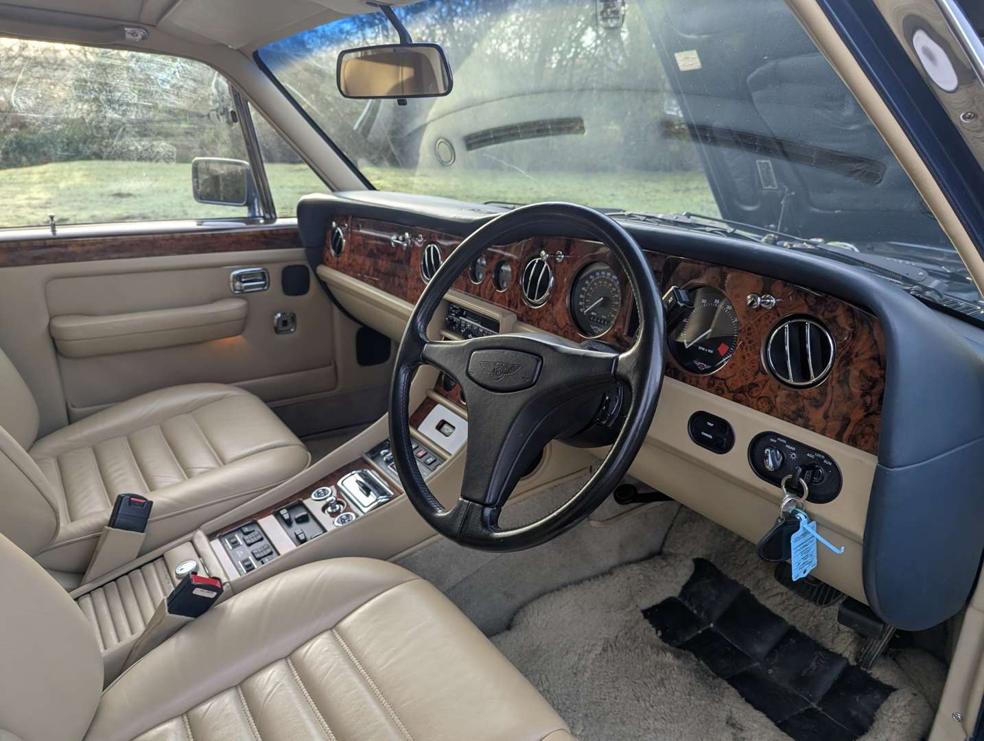 <p>1991 BENTLEY TURBO R AUTO</p>