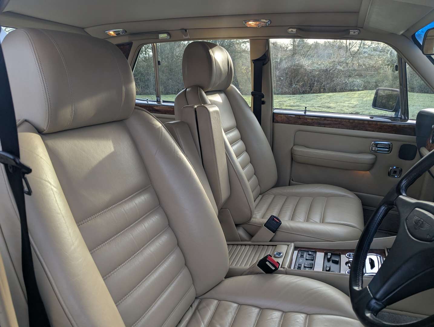 <p>1991 BENTLEY TURBO R AUTO</p>