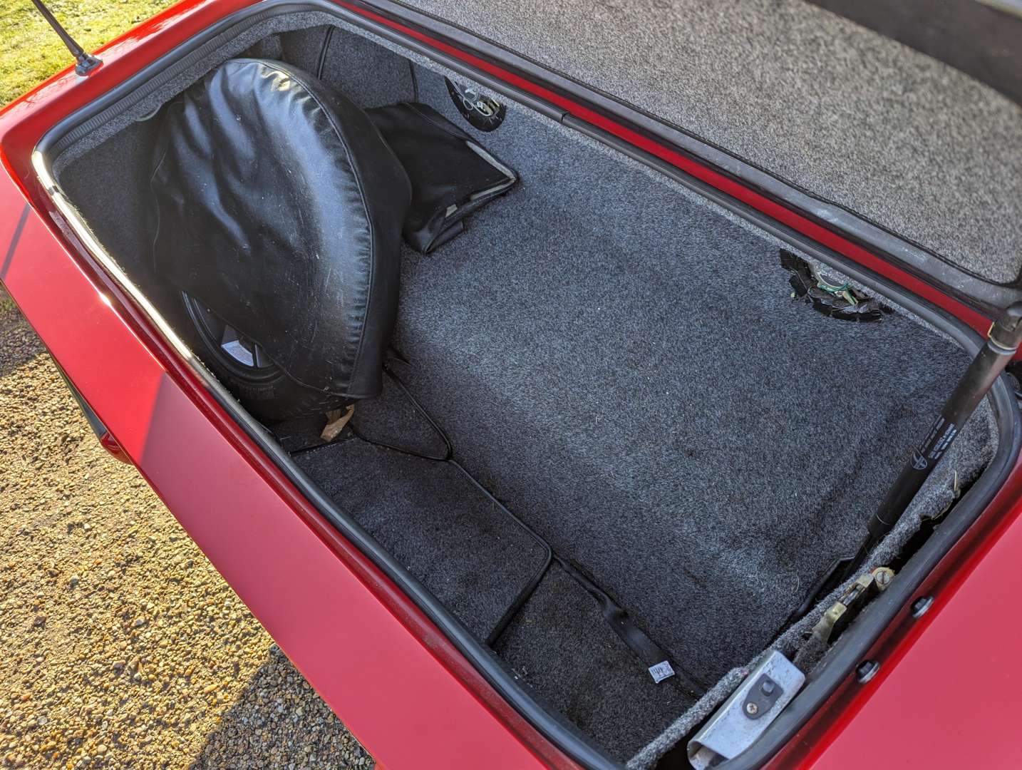 <p>1991 TVR V8 S</p>