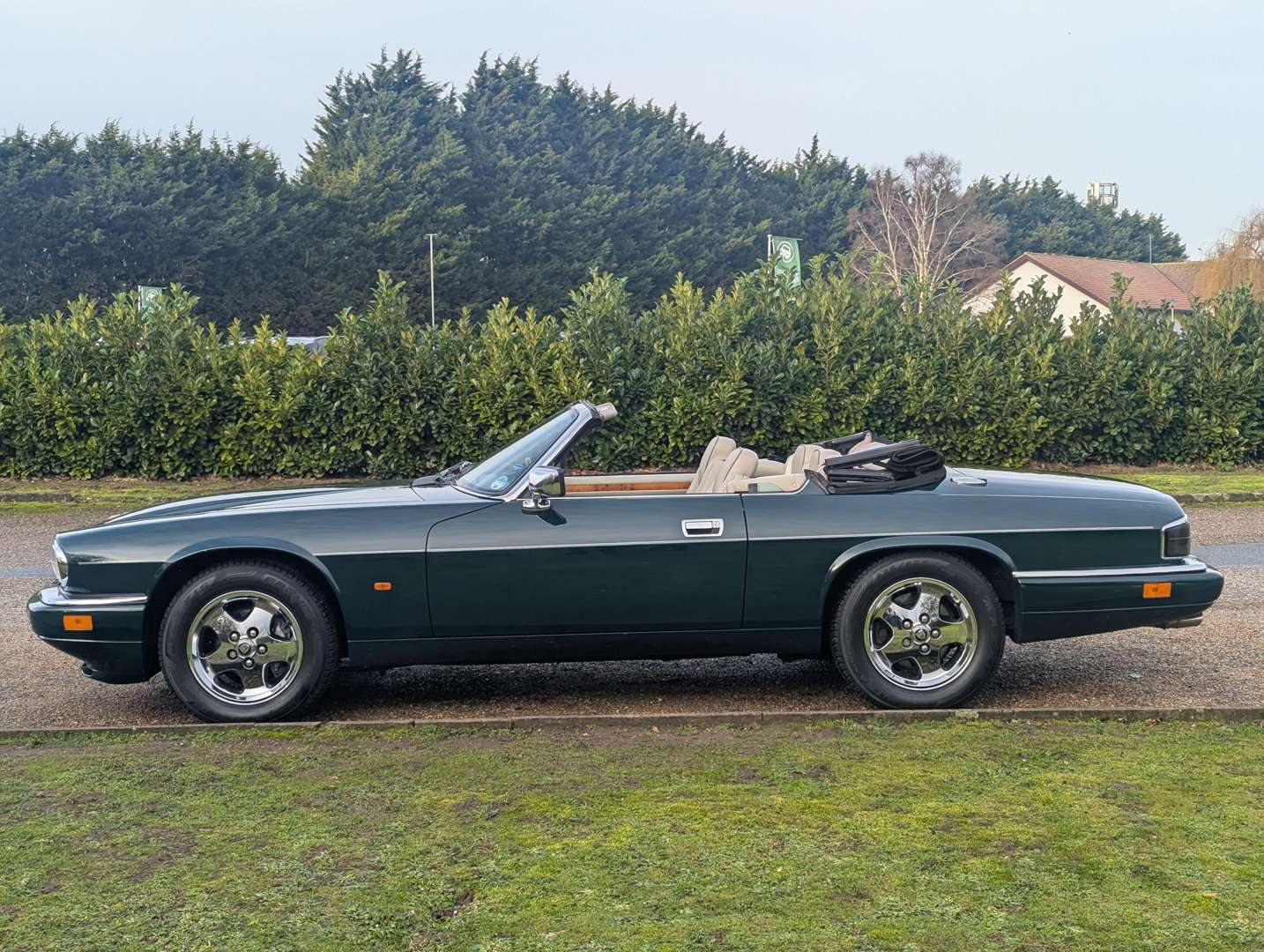 <p>1995 JAGUAR XJ-S 4.0 CONVERTIBLE AUTO</p>
