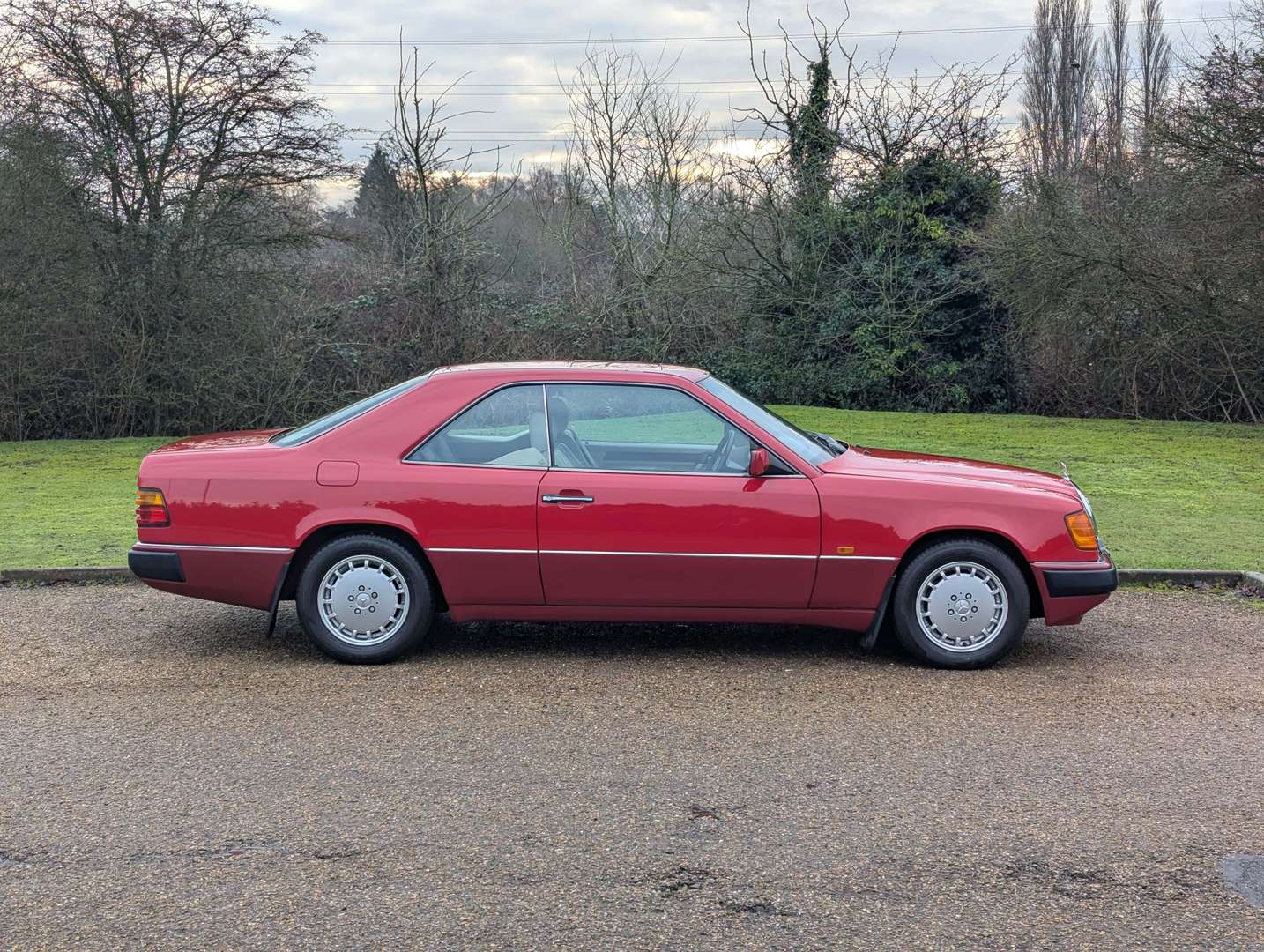 <p>1991 MERCEDES 300CE W124 AUTO</p>