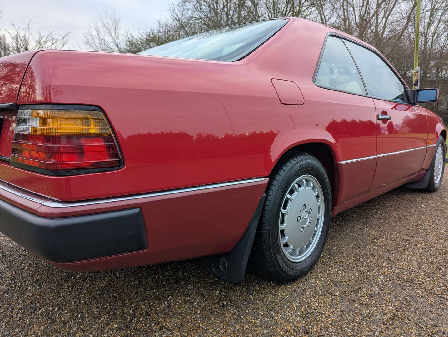 <p>1991 MERCEDES 300CE W124 AUTO</p>