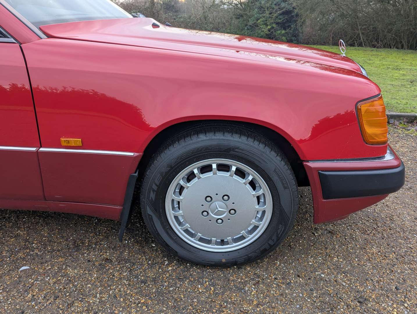 <p>1991 MERCEDES 300CE W124 AUTO</p>