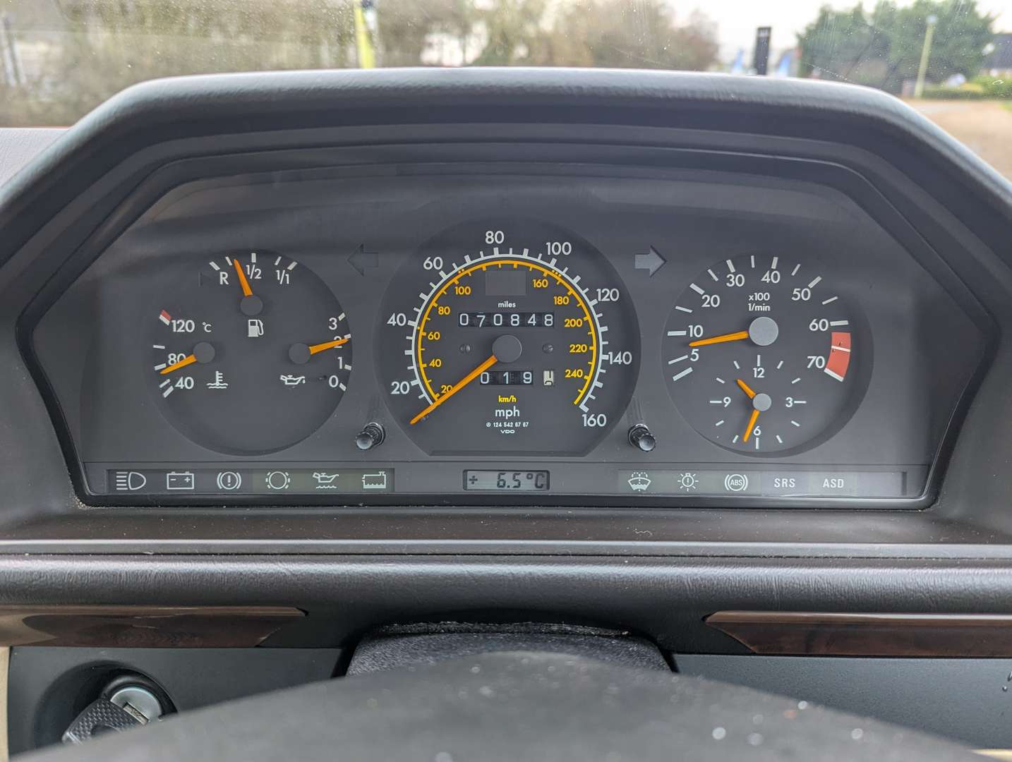 <p>1991 MERCEDES 300CE W124 AUTO</p>