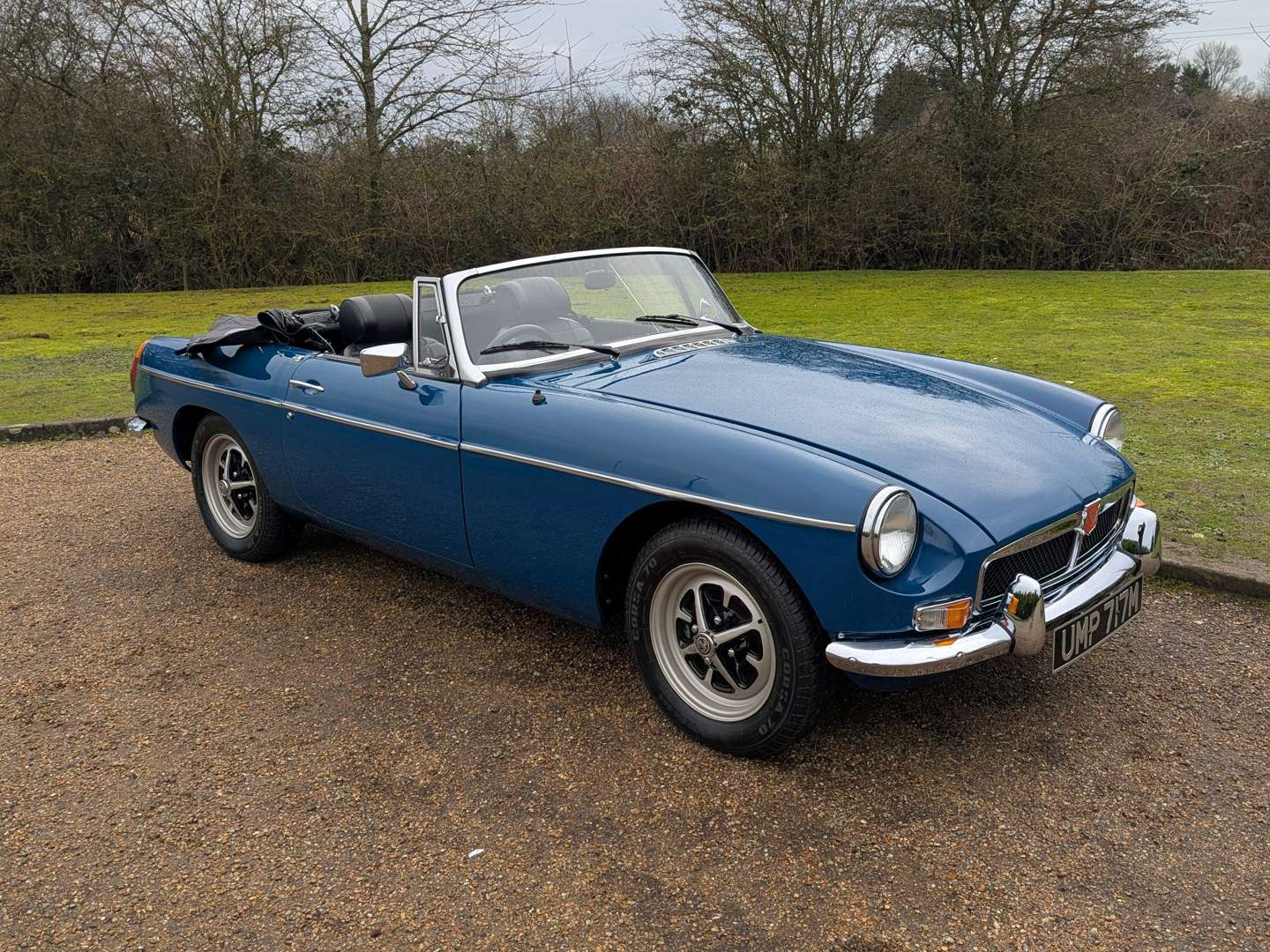 <p>1973 MG B ROADSTER</p>