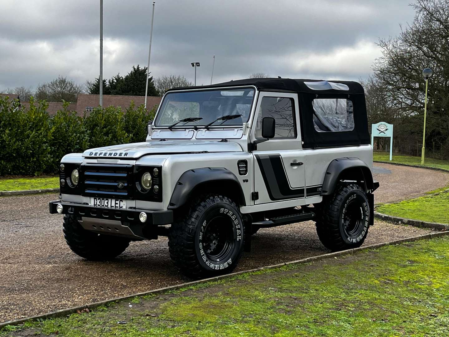 <p>1987 LAND ROVER DEFENDER 90 3.5 V8</p>