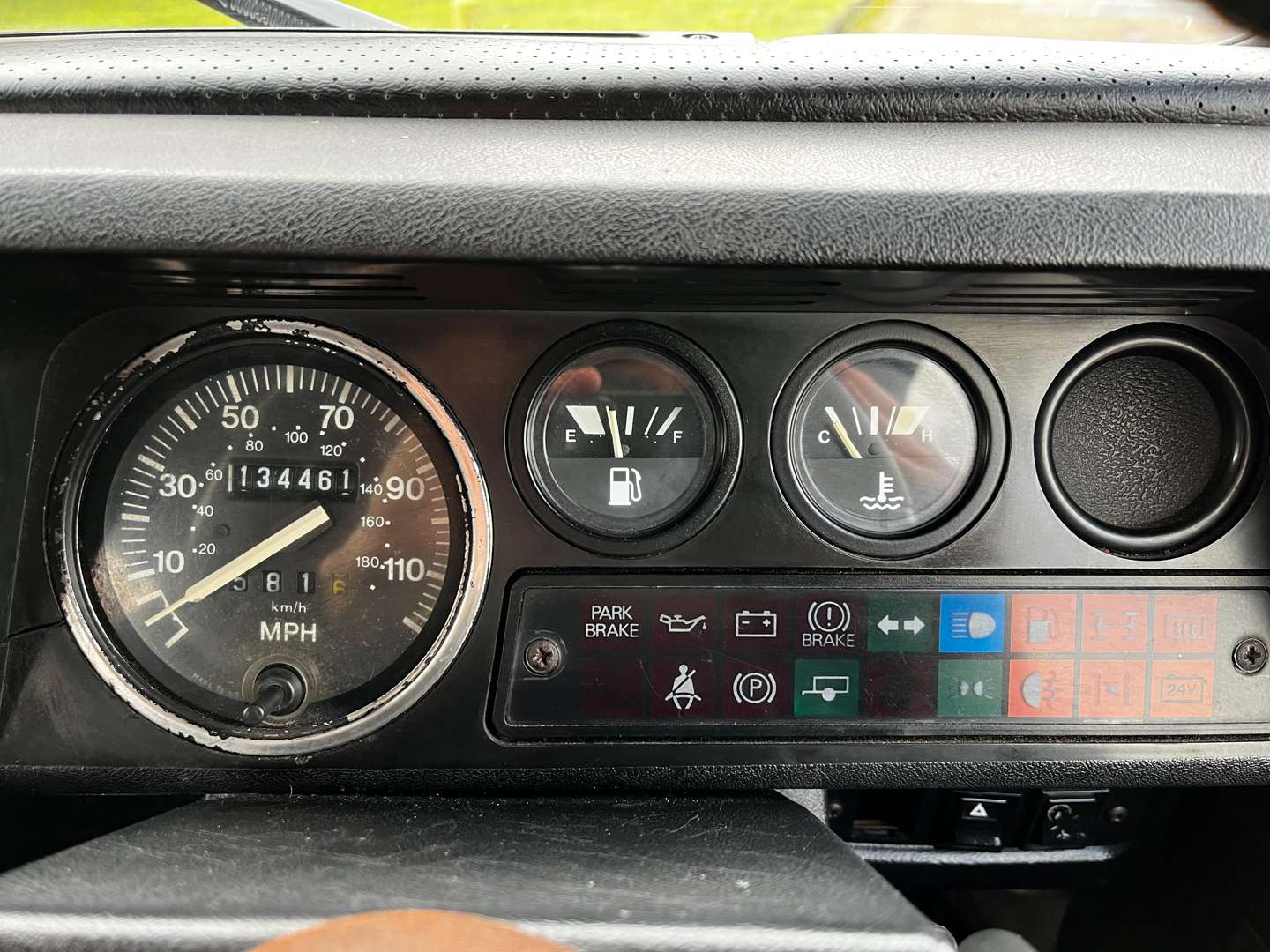 <p>1987 LAND ROVER DEFENDER 90 3.5 V8</p>