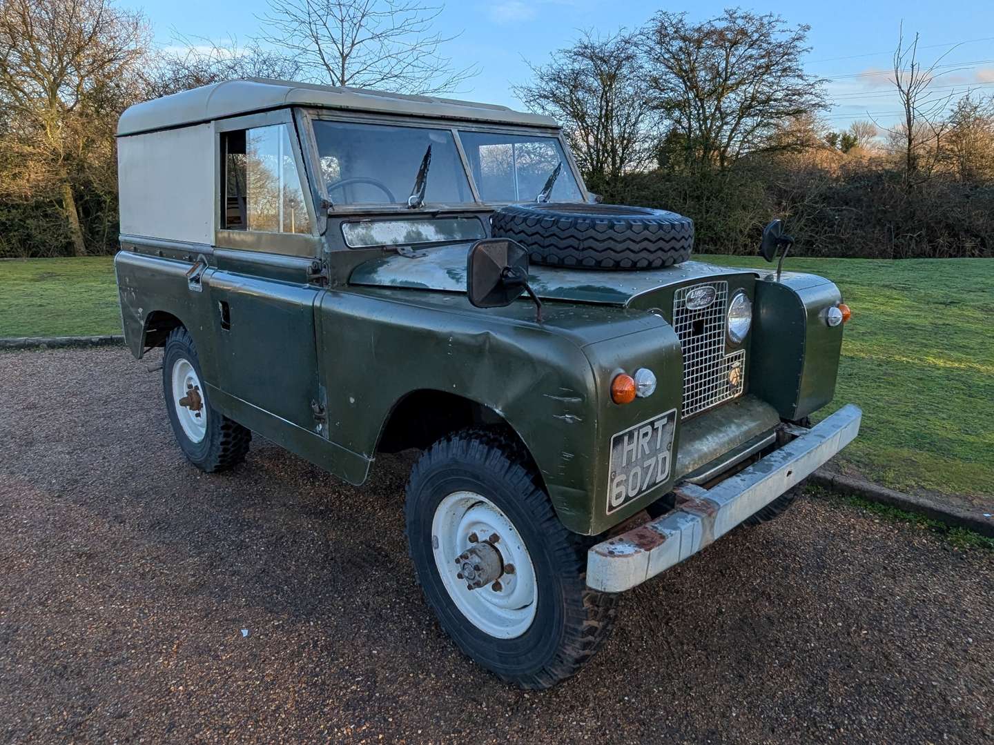 <p>1966 LAND ROVER SERIES IIA 88</p>