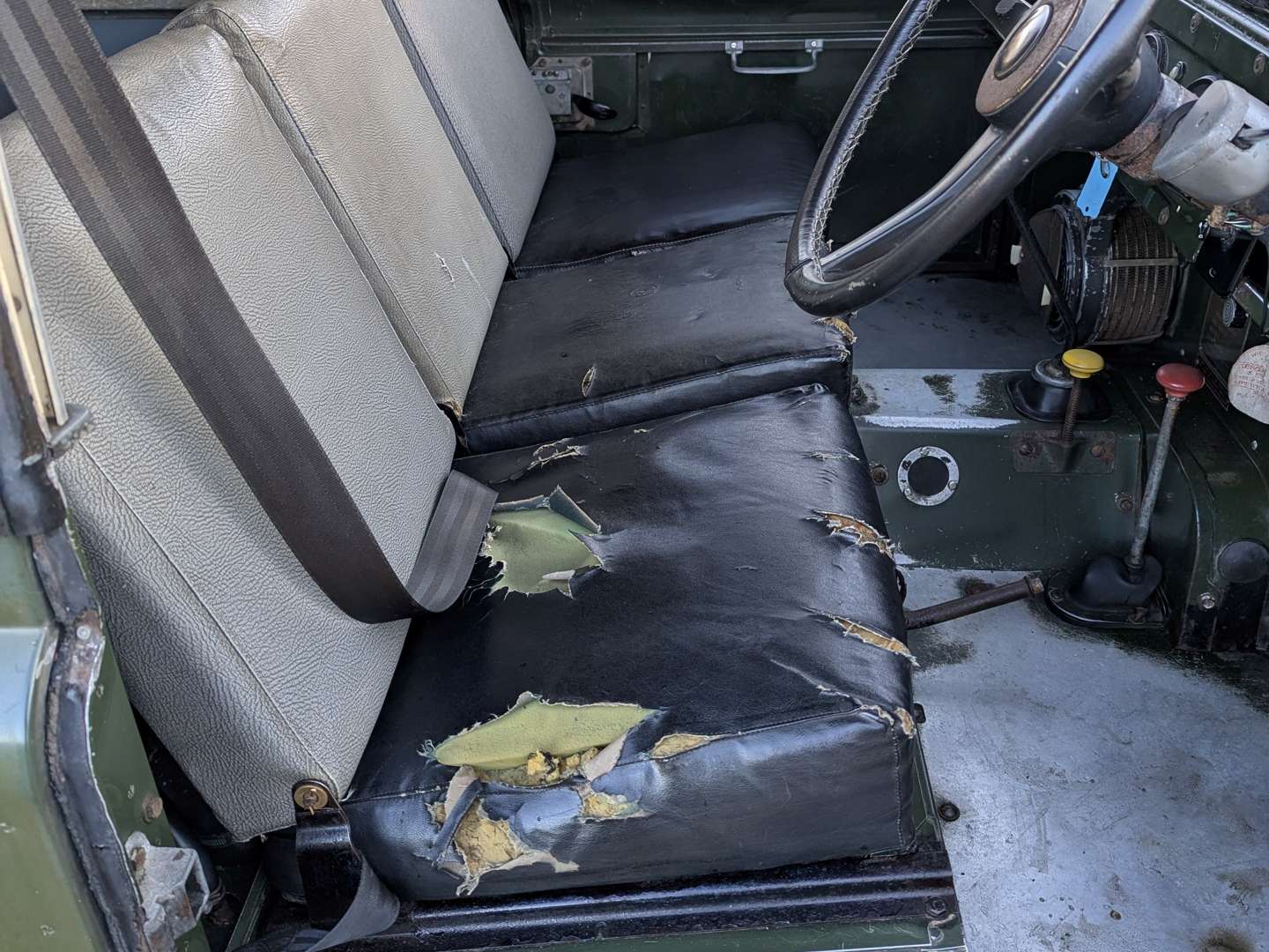 <p>1966 LAND ROVER SERIES IIA 88</p>