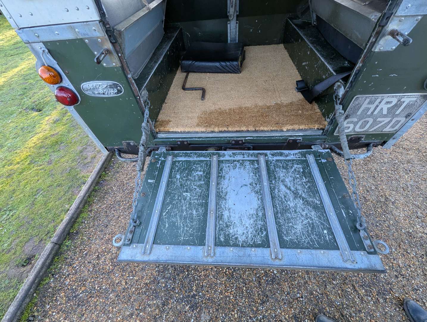 <p>1966 LAND ROVER SERIES IIA 88</p>