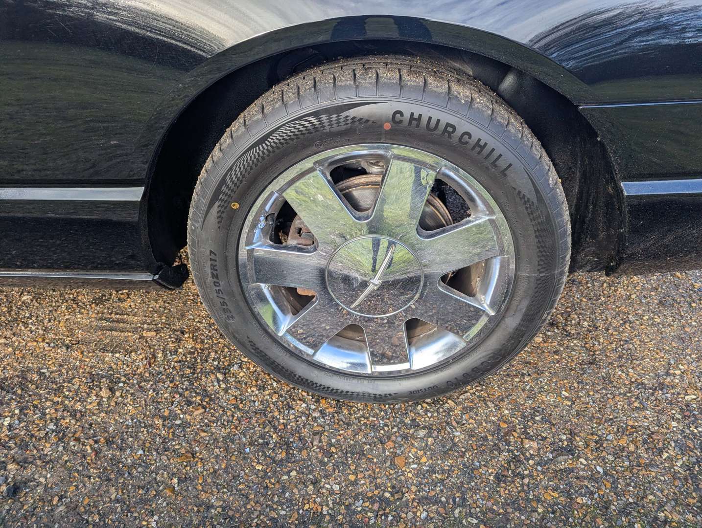 <p>2002 FORD THUNDERBIRD</p>