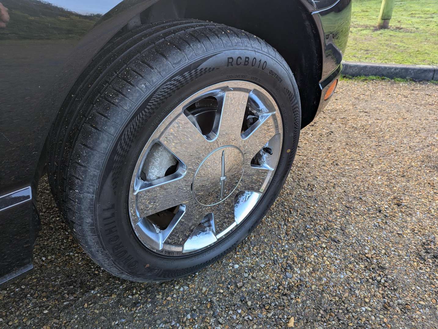 <p>2002 FORD THUNDERBIRD</p>