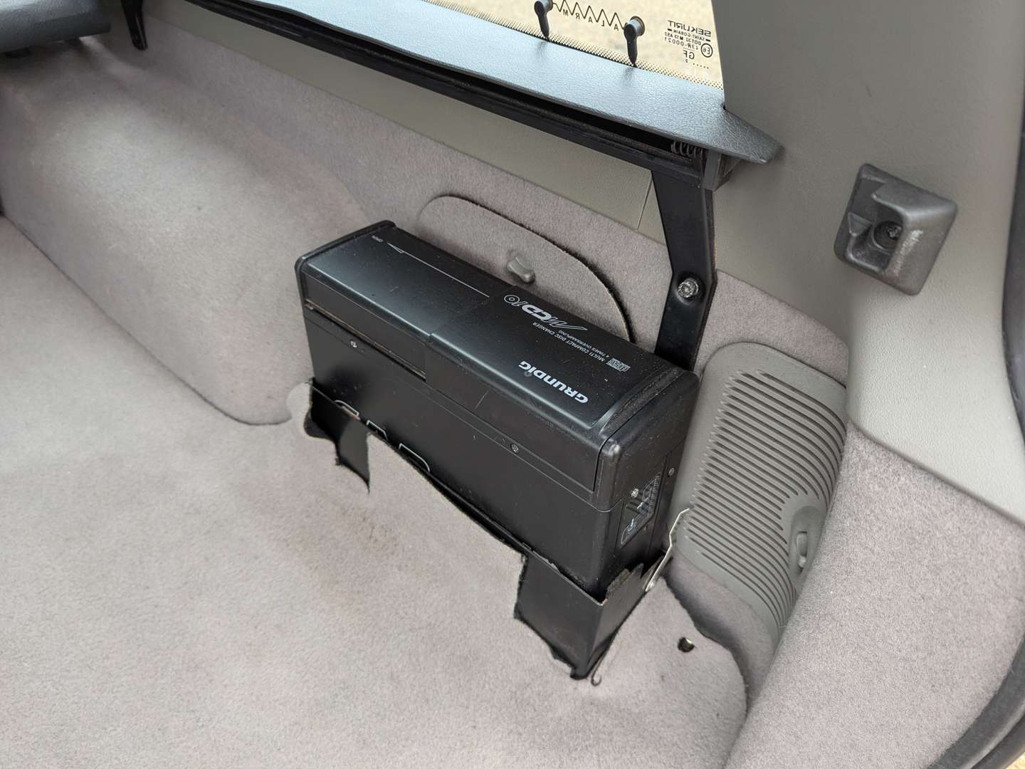 <p>1992 VAUXHALL CARLTON CDI AUTO ESTATE</p>