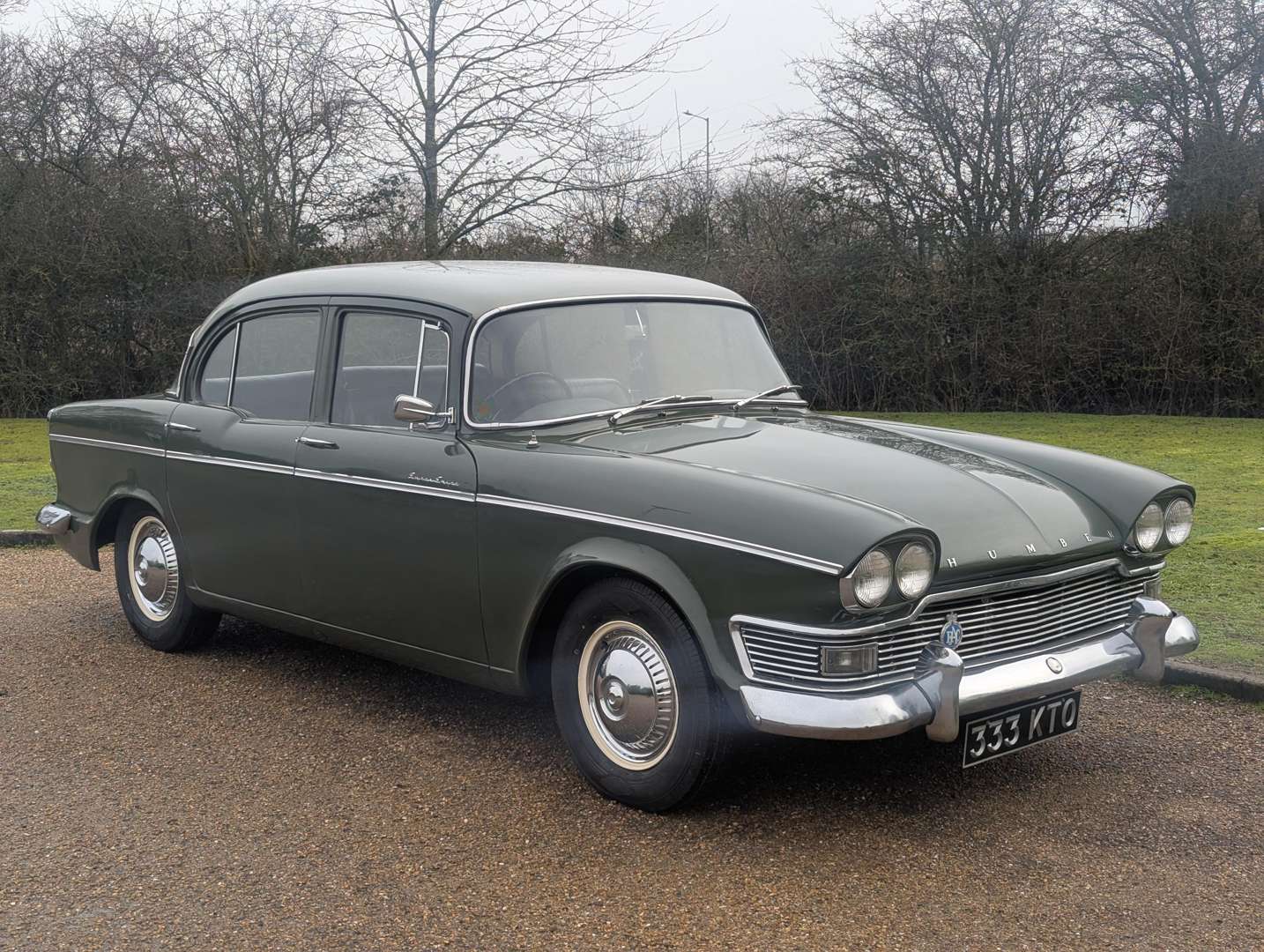 <p>1961 HUMBER SUPER SNIPE SERIES III</p>