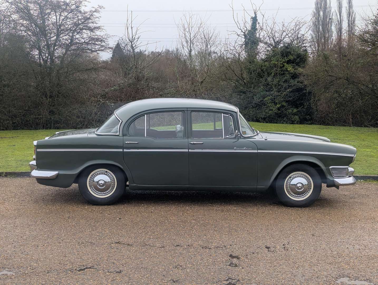 <p>1961 HUMBER SUPER SNIPE SERIES III</p>