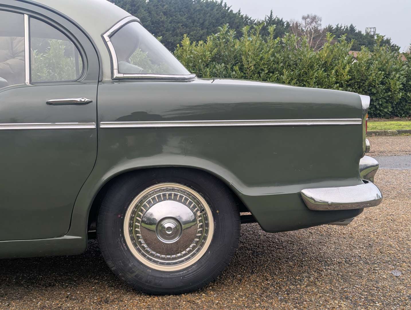 <p>1961 HUMBER SUPER SNIPE SERIES III</p>