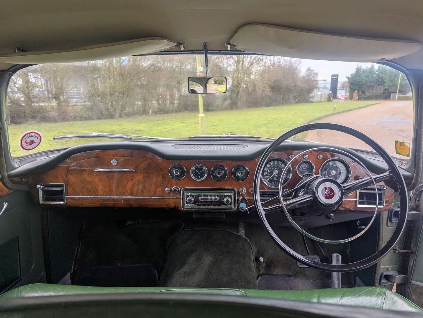 <p>1961 HUMBER SUPER SNIPE SERIES III</p>