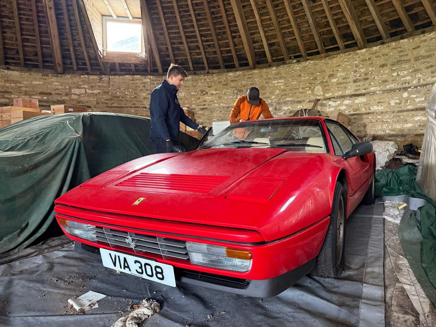 <p>1989 FERRARI 328 GTB - 891 MILES</p>