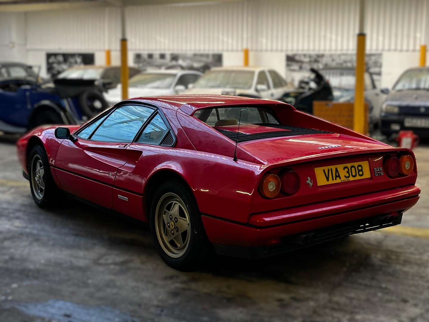 <p>1989 FERRARI 328 GTB - 891 MILES</p>