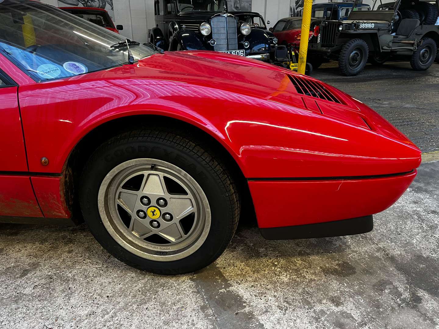 <p>1989 FERRARI 328 GTB - 891 MILES</p>