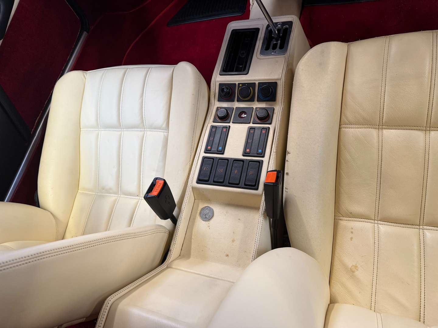 <p>1989 FERRARI 328 GTB - 891 MILES</p>