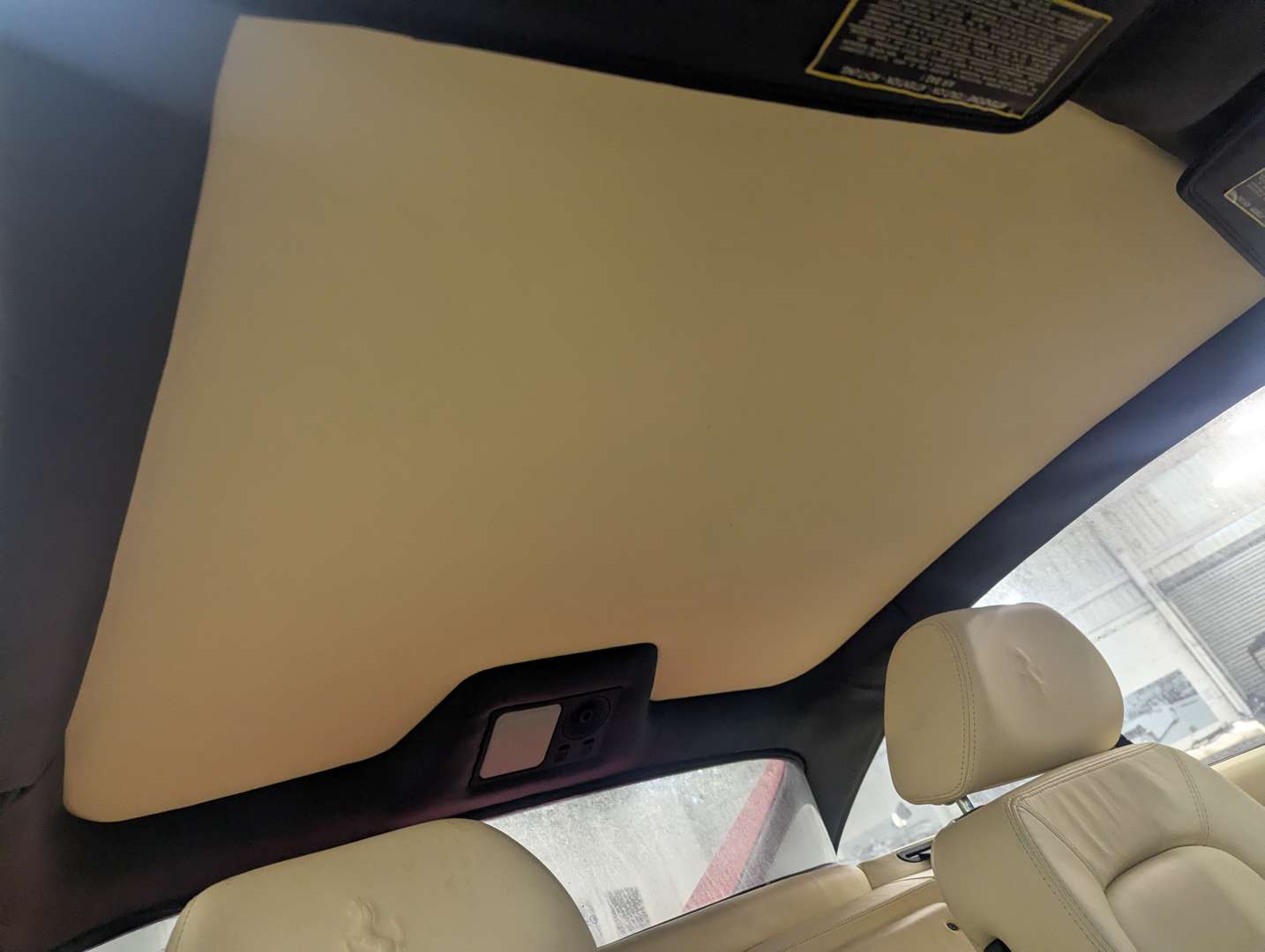 <p>1998 FERRARI F355 F1 BERLINETTA - ONE OWNER 2,800 MILES</p>